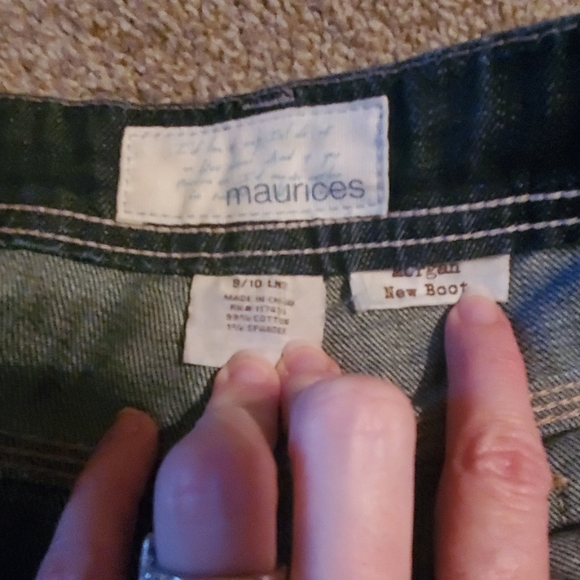 Maurices. Morgan boot cut! 9/10 long - Picture 3 of 4